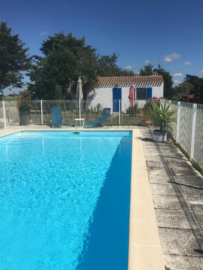 Studio Avec Piscine Beauvoir-sur-Mer Ngoại thất bức ảnh